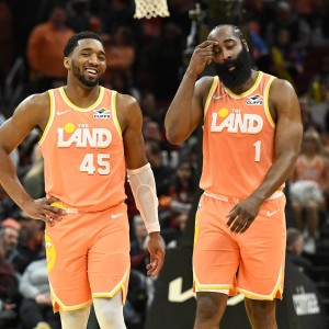 开云体育官网-雷迪克：骑士现在有更多的挡拆配合 加入哈登这是自然会发生的事