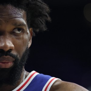 开云体育官网-霍里：恩比德拿了钱所以不值得同情 他知道自己有伤才利益最大化